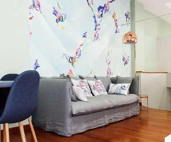 Lora Center Apartment *